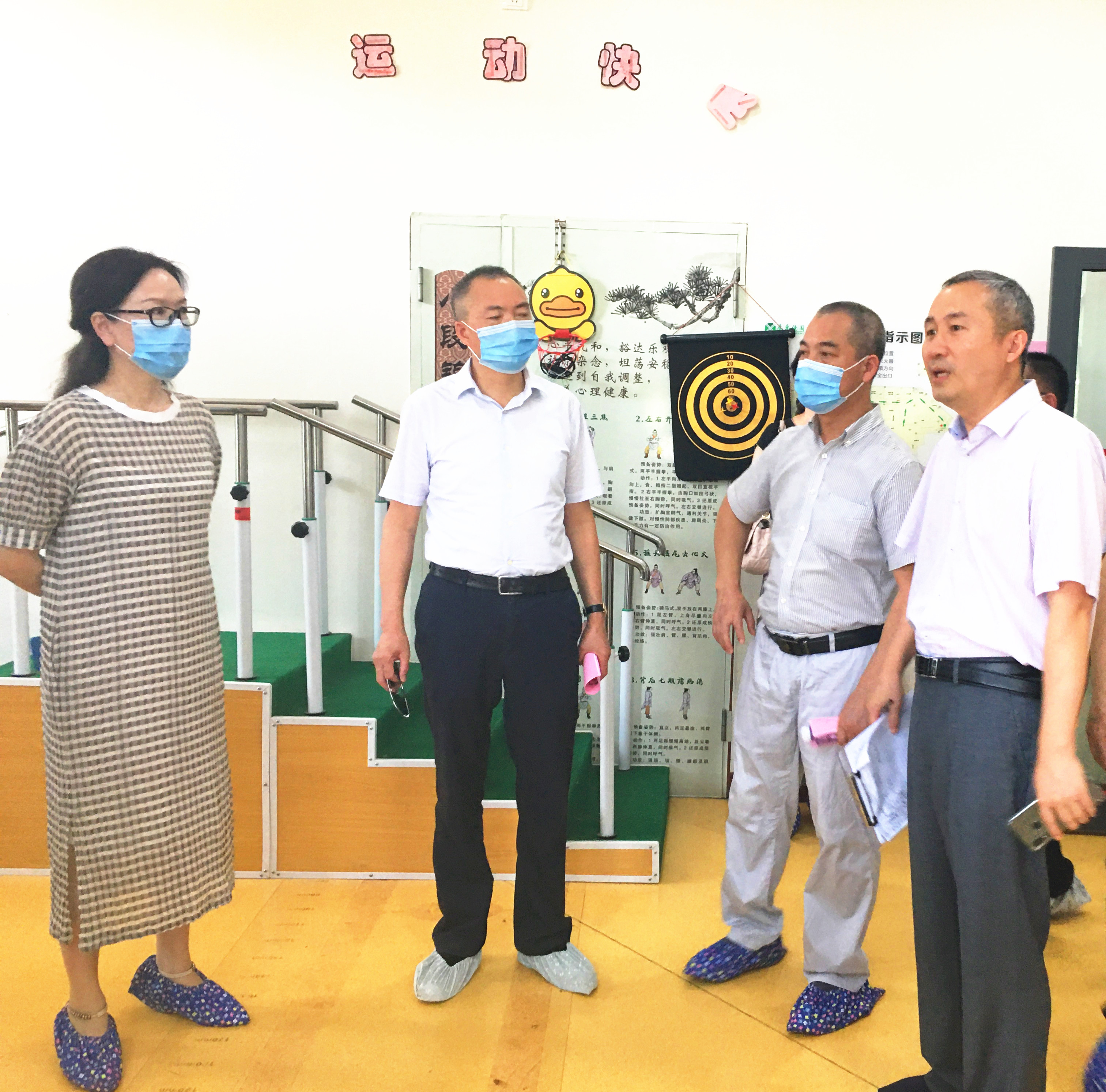 江陽區(qū)、龍馬潭區(qū)政協(xié)領導調研康樂佳園