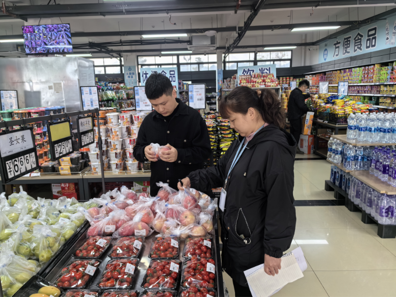 醫(yī)教投資公司開(kāi)展校園超市、業(yè)態(tài)全面檢查工作